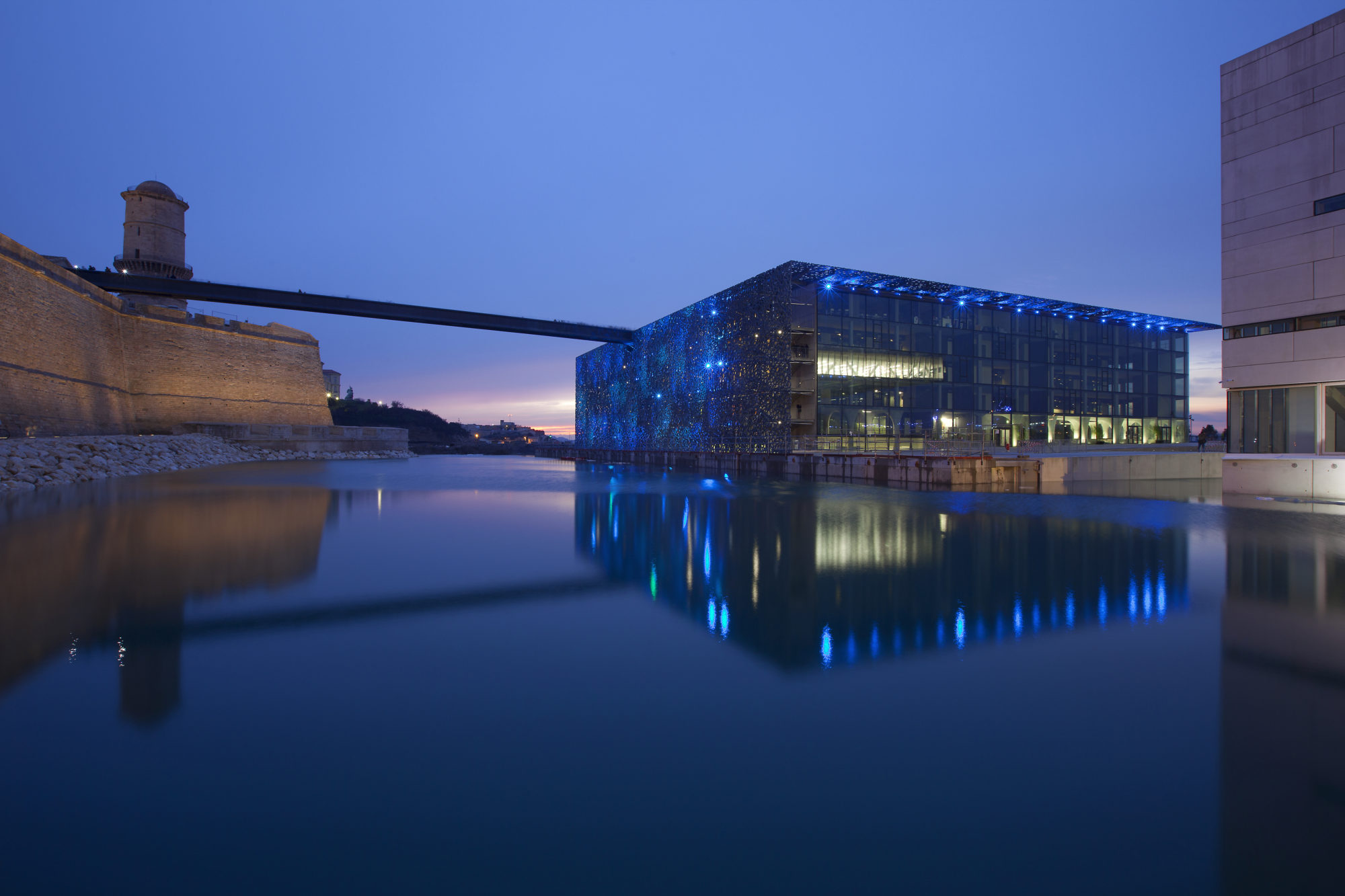 France, Bouches du Rhone (13), Marseille, 2e arrondissement, Zone Euromediterranee, Fort Saint Jean (XVIIe) classe Monument Historique, MuCEM, Musee des Civilisations de l’Europe et de la Mediterranee, R. Ricciotti et R. Carta architectes