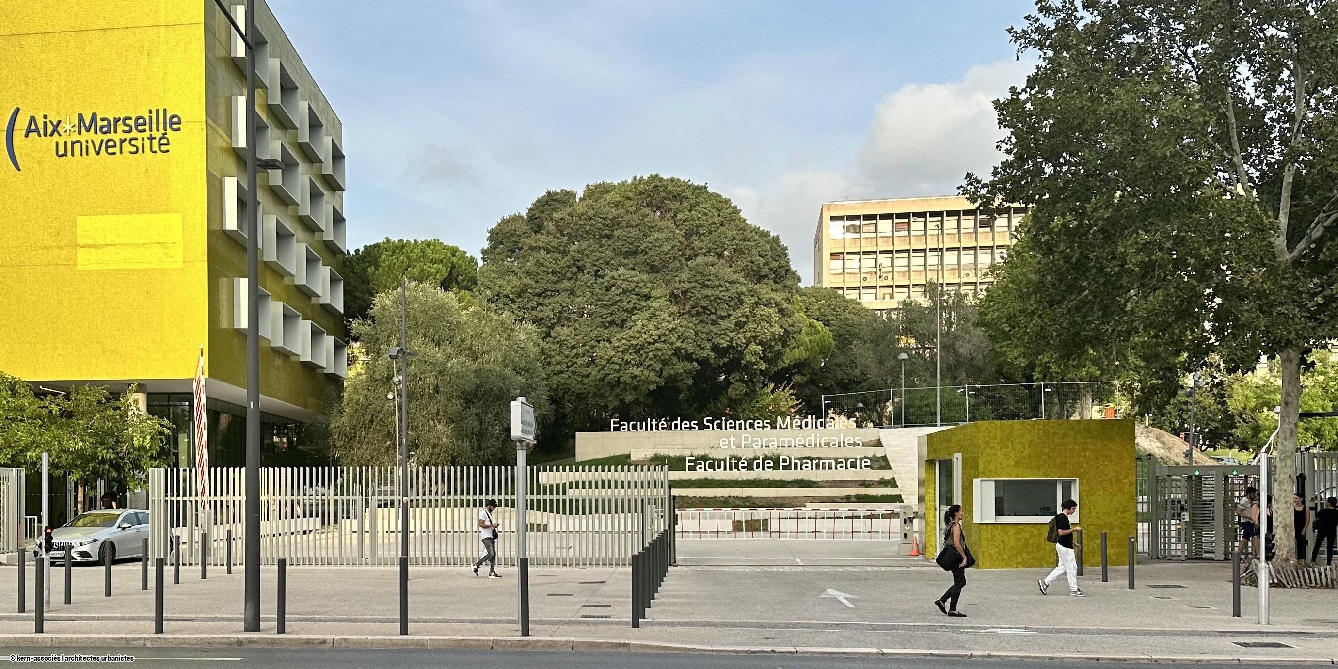 Parvis d’entrée du Campus Timone